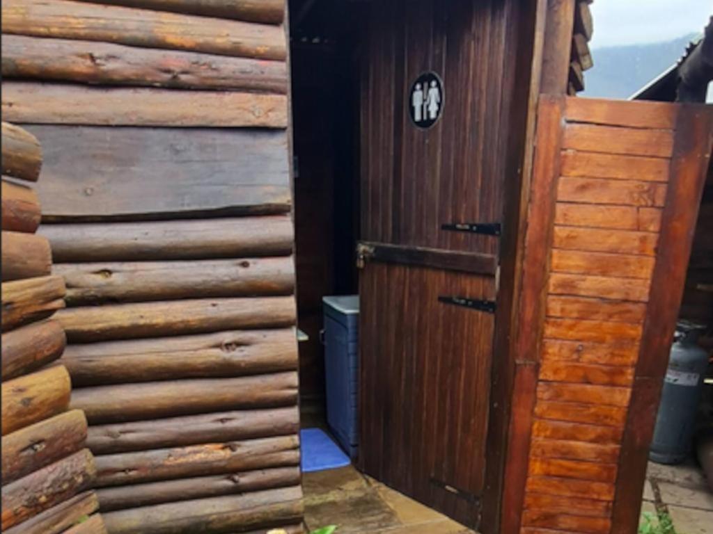 Tsitsikamma Wolf Sanctuary Eco Cabins & Teepees Stormsrivier Quarto foto